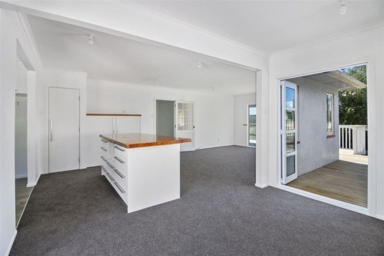 Photo of property in 23a View Road, Campbells Bay, Auckland, 0630