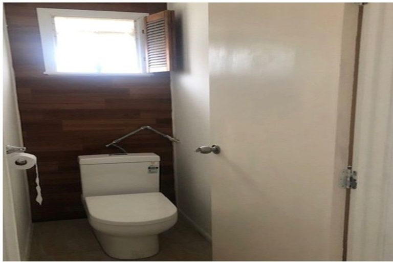 Photo of property in 34 O'donn Avenue, Beach Haven, Auckland, 0626