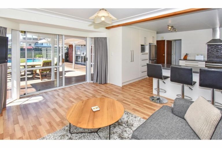 Photo of property in 3 Dingwall Place, Papatoetoe, Auckland, 2025