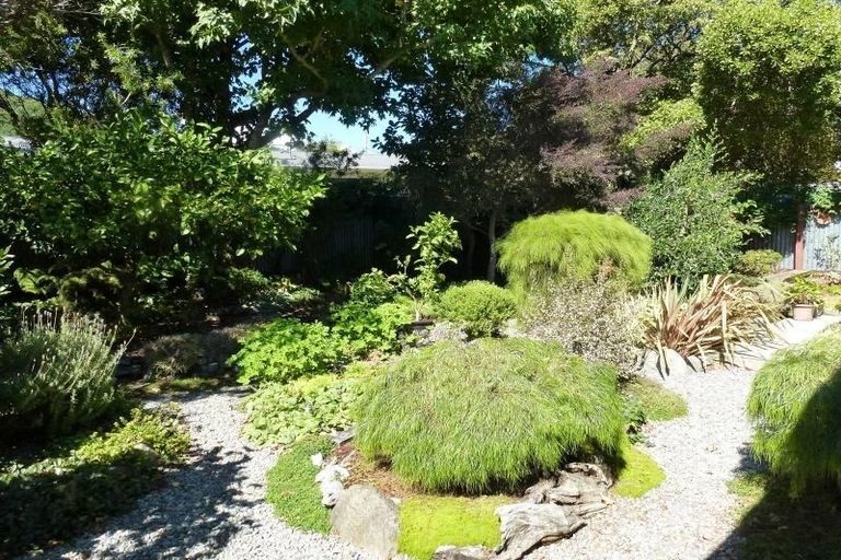 Photo of property in 25b Pehi Kupa Street, Waikanae, 5036