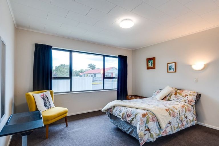 Photo of property in 215 Guppy Road, Taradale, Napier, 4112