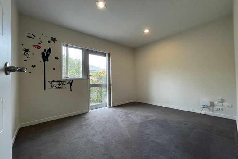 Photo of property in 13 Pin Oak Drive, Schnapper Rock, Auckland, 0632