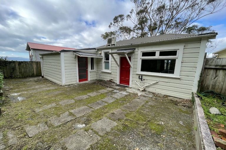 Photo of property in 98 Rolleston Street, Mount Cook, Wellington, 6021