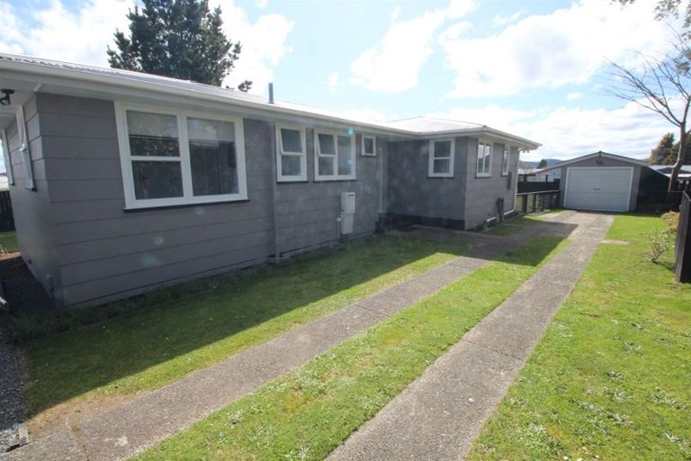 Photo of property in 4 Ngatuku Place, Tokoroa, 3420