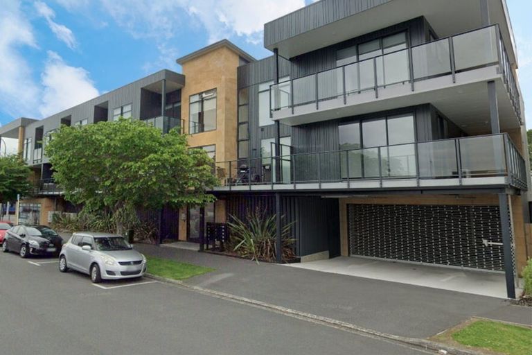 Photo of property in 10/13u Vialou Street, Hamilton Central, Hamilton, 3204