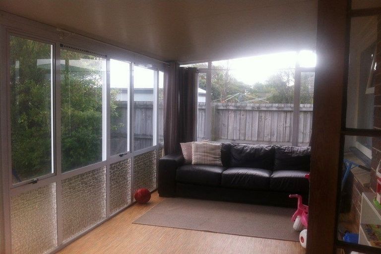 Photo of property in 2/16 Claxton Place, Saint Martins, Christchurch, 8022