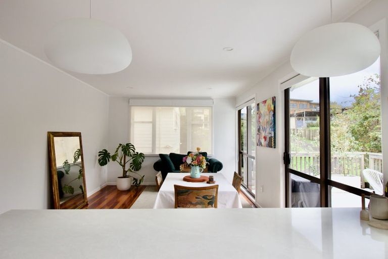 Photo of property in 130 Canongate Street, Birkdale, Auckland, 0626