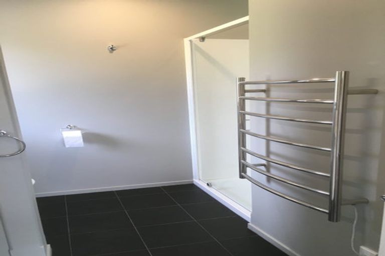 Photo of property in 6 Perrin Place, Darfield, 7510