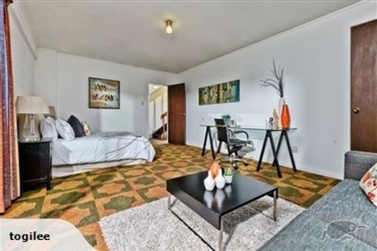 Photo of property in 2/94 Glamorgan Drive, Torbay, Auckland, 0630