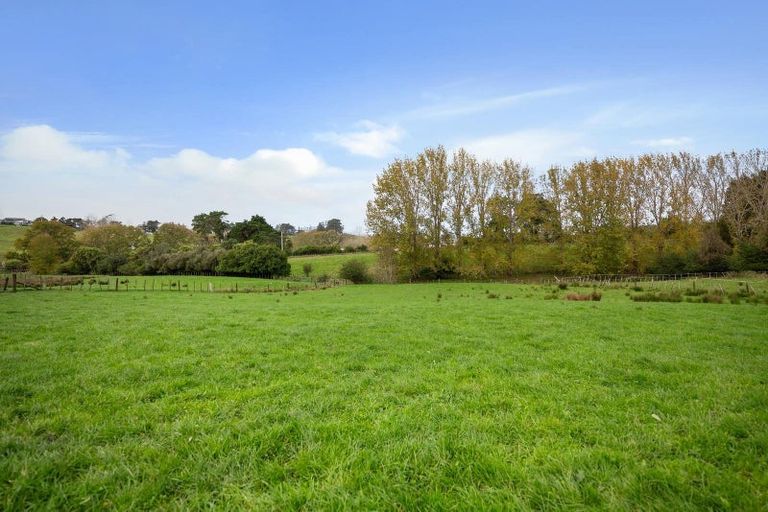 Photo of property in 19 Valley Road, Waitoki, Kaukapakapa, 0871