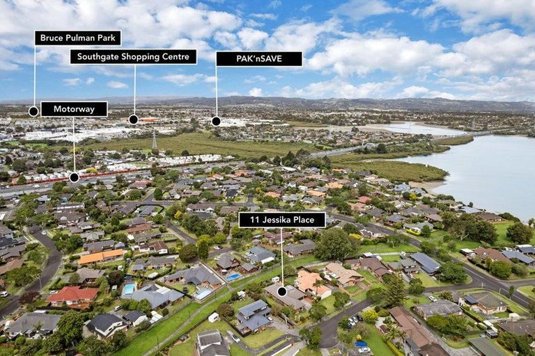 Photo of property in 11 Jessika Place, Conifer Grove, Takanini, 2112
