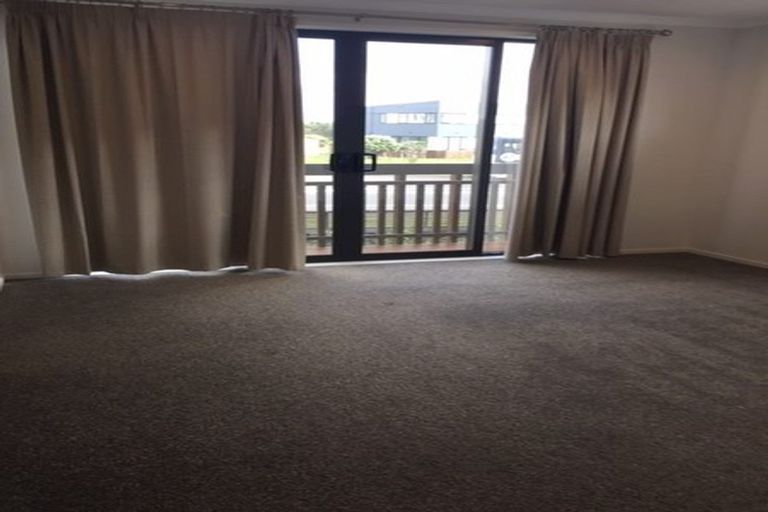 Photo of property in 4 Teal Way, Hobsonville, Auckland, 0616