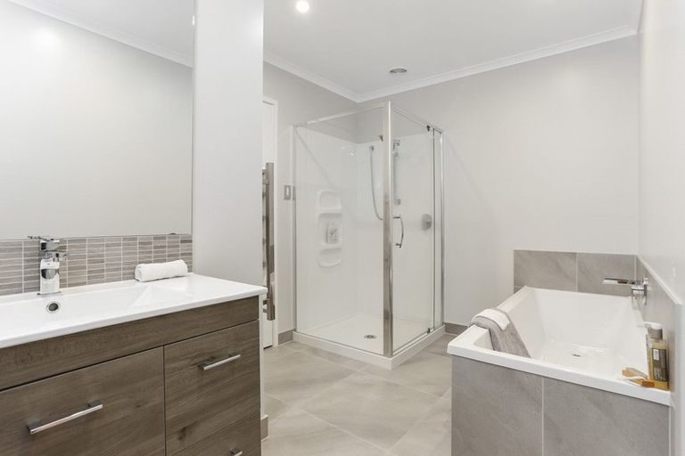 Photo of property in 44 Onekiritea Road, Hobsonville, Auckland, 0616