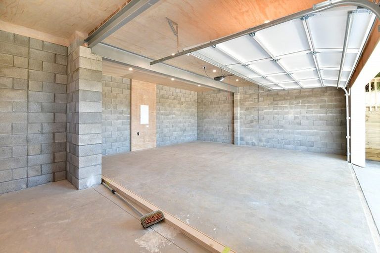 Photo of property in 35b St James Avenue, Helensville, 0800