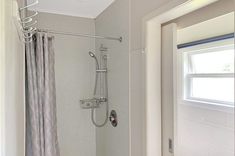 Photo of property in 5a Adele Street, Woodville, 4920