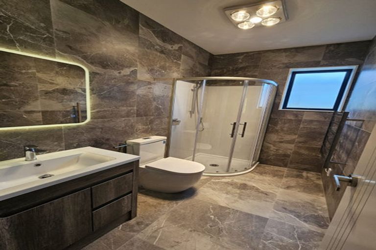 Photo of property in 12 Auranga Drive, Karaka, 2113