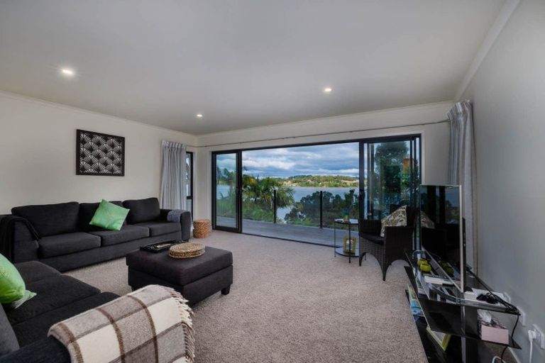 Photo of property in 34 Rangitane Loop Road, Kerikeri, 0294