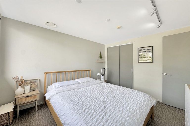 Photo of property in Masina Apartments, 306/80 Riddiford Street, Newtown, Wellington, 6021