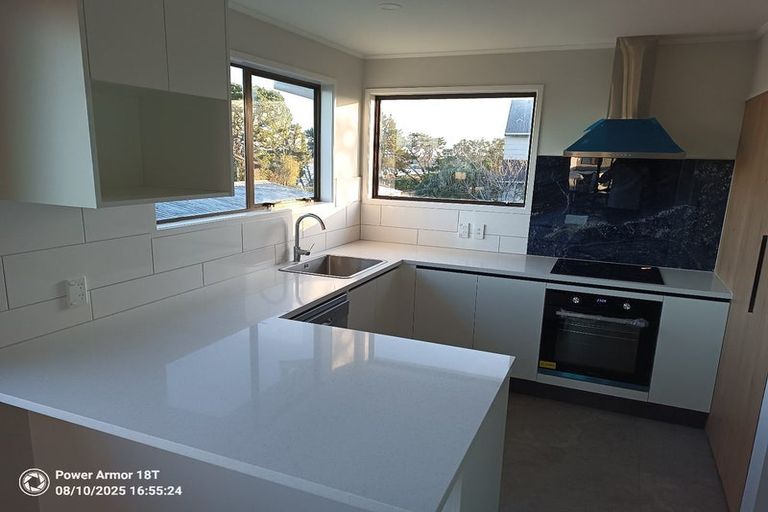 Photo of property in 3 Cade Place, Weymouth, Auckland, 2103