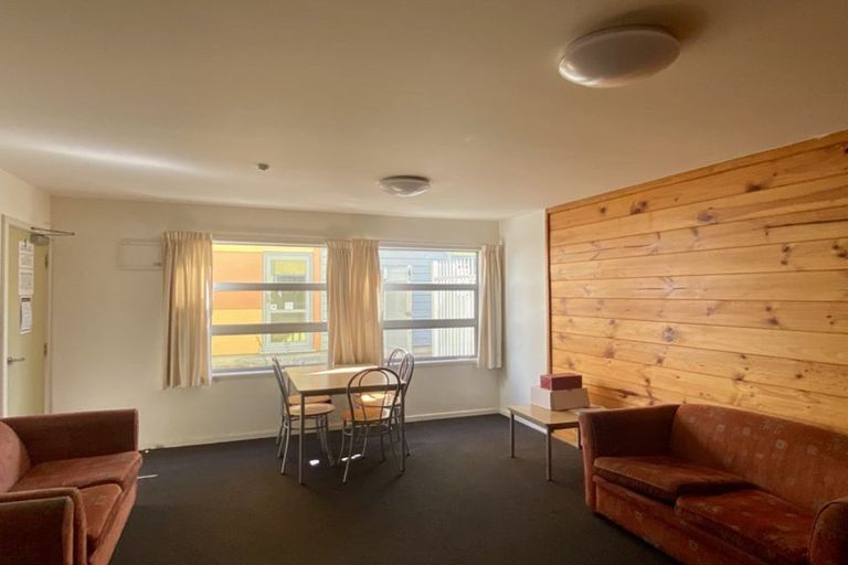 Photo of property in Drummond Street Flats, 19u1 Drummond Street, Mount Cook, Wellington, 6021