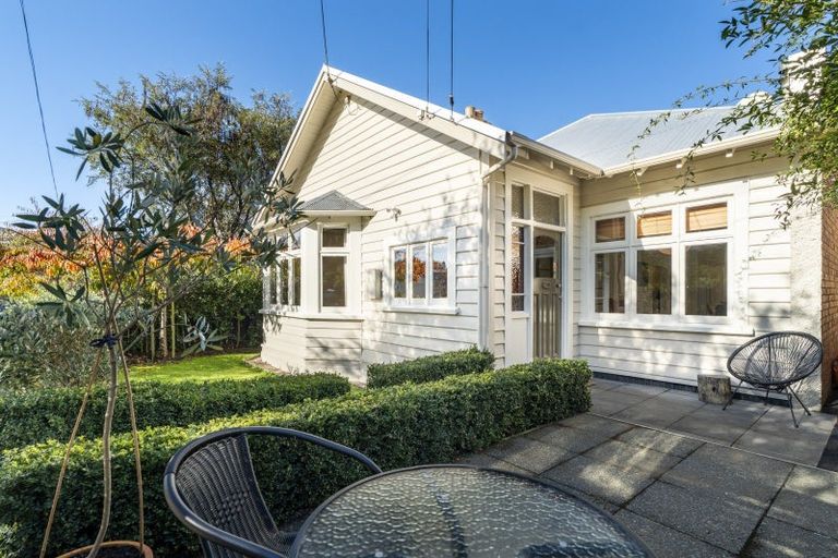Photo of property in 6 Albert Street, Saint Clair, Dunedin, 9012