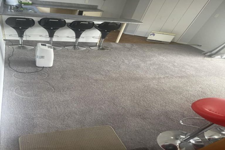 Photo of property in 10 Latitude Close, Whitby, Porirua, 5024