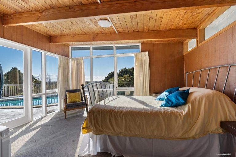 Photo of property in 156 Bleakhouse Road, Mellons Bay, Auckland, 2014