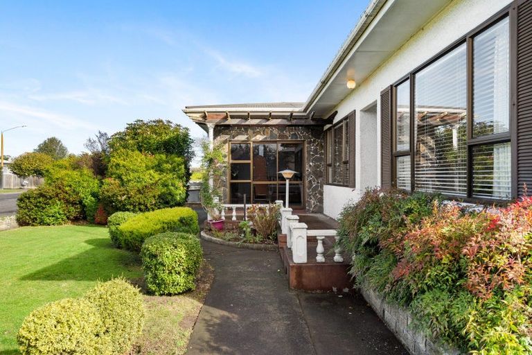 Photo of property in 1412 Woodstock Avenue, Mayfair, Hastings, 4122