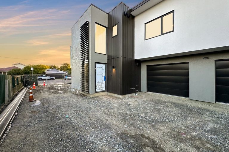 Photo of property in 2/34 Vagues Road, Northcote, Christchurch, 8052