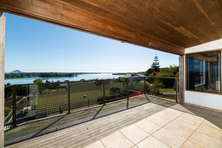 Photo of property in 9 Keam Way, Welcome Bay, Tauranga, 3112