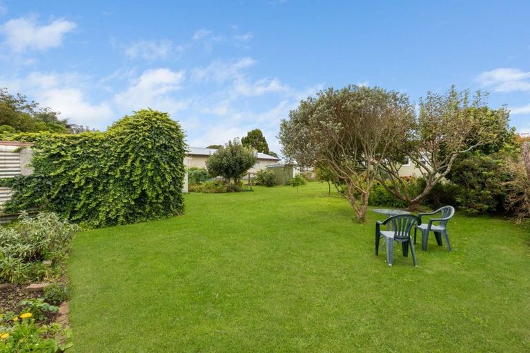 Photo of property in 5 Gloag Street, Waverley, 4510