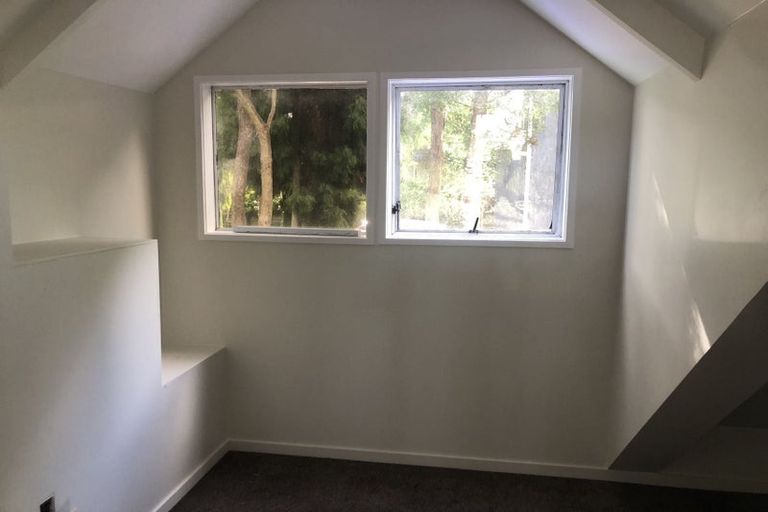 Photo of property in 30 Darcy Place, Massey, Auckland, 0614