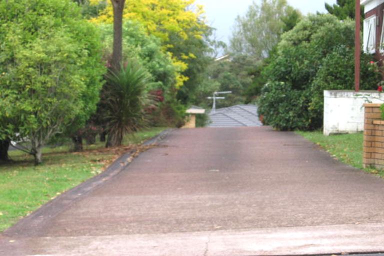 Photo of property in 17a Tirimoana Road, Te Atatu South, Auckland, 0602