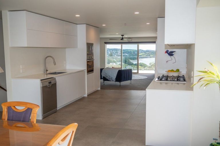 Photo of property in 16 Rangikapiti Road, Coopers Beach, 0420