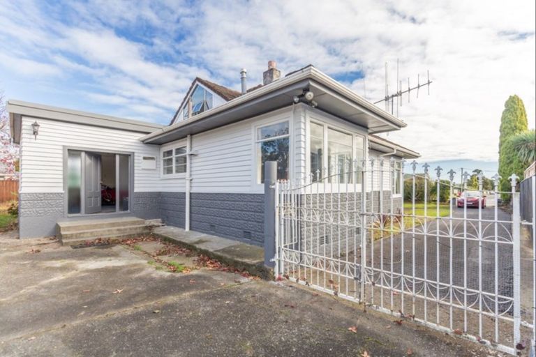 Photo of property in 134 Weraroa Road, Levin, 5510