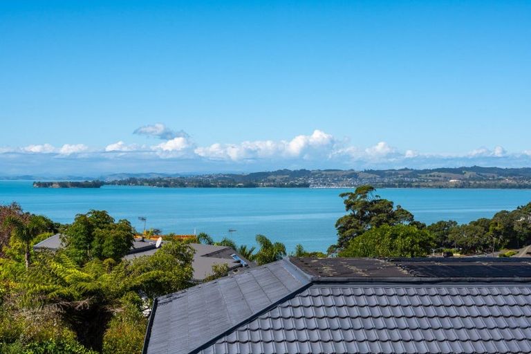 Photo of property in 1 Page Point, Mellons Bay, Auckland, 2014