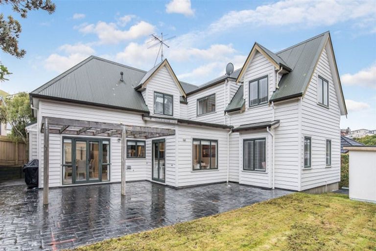 Photo of property in 7 Claverton Grove, Churton Park, Wellington, 6037