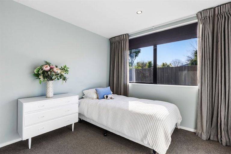Photo of property in 1 Mcfaddens Road, St Albans, Christchurch, 8052