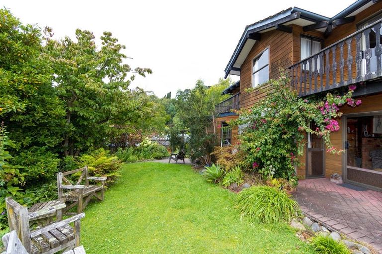Photo of property in 16 Tokomaru Drive, Havelock North, 4130