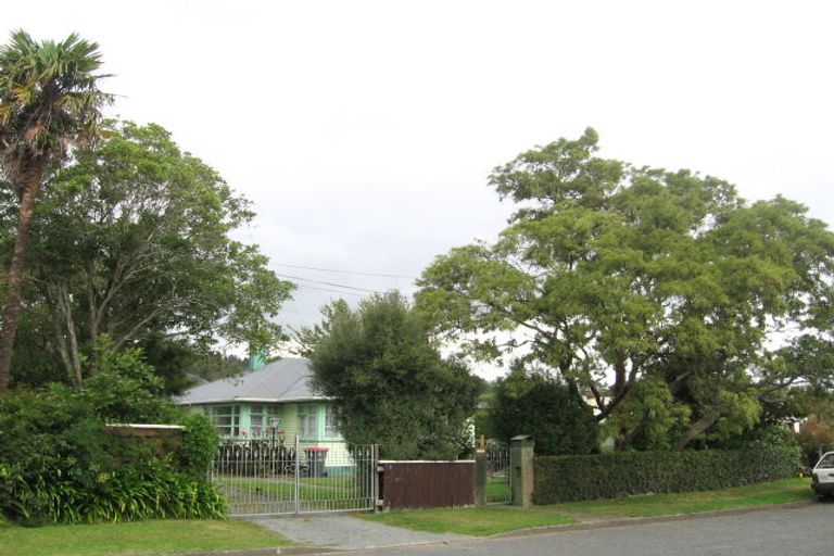 Photo of property in 3 Cunningham Road, Clouston Park, Upper Hutt, 5018