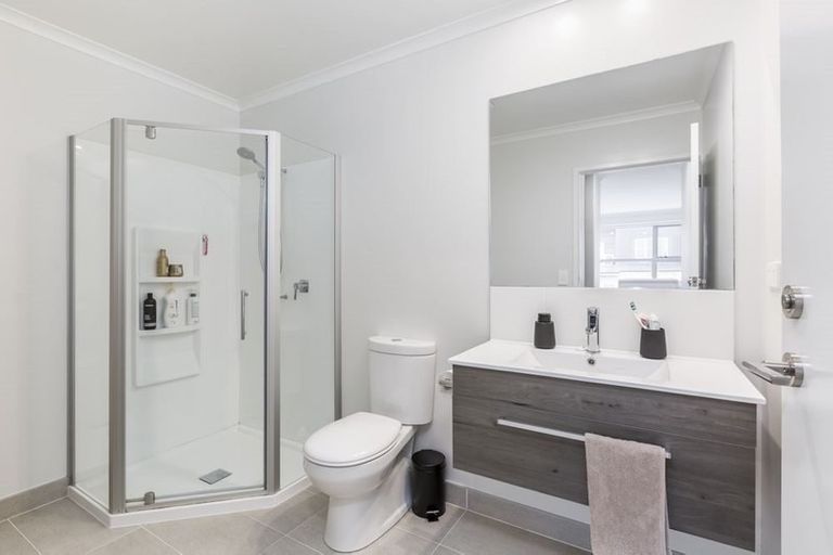 Photo of property in 4 Station Street, Hobsonville, Auckland, 0616