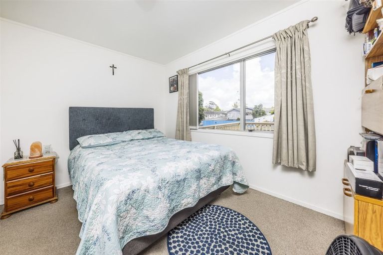 Photo of property in 3 Carter Place, Manurewa, Auckland, 2102