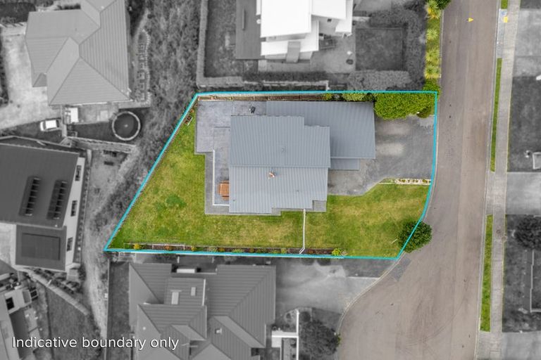 Photo of property in 18 Milford Street, Aotea, Porirua, 5024