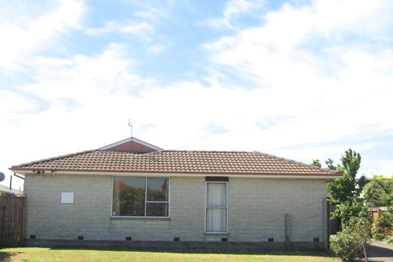Photo of property in 3 Vancouver Crescent, Wainoni, Christchurch, 8061