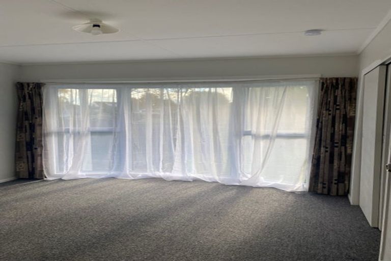 Photo of property in 95 Apollo Parade, Milson, Palmerston North, 4414