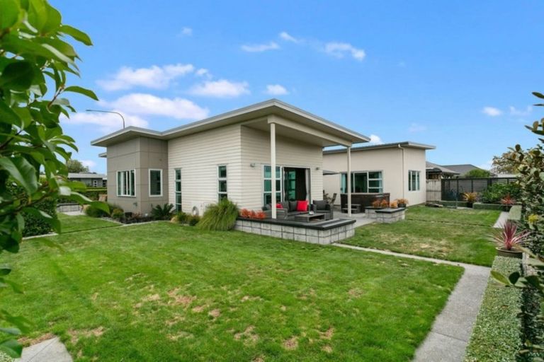 Photo of property in 31 Norfolk Drive, Cambridge, 3434