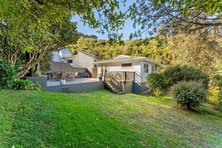 Photo of property in 135 Orangi Kaupapa Road, Northland, Wellington, 6012