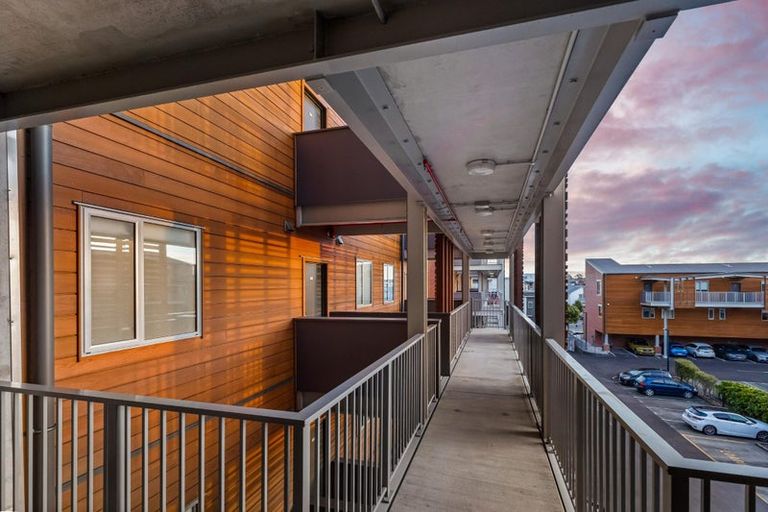 Photo of property in 203/160a Hobsonville Point Road, Hobsonville, Auckland, 0616