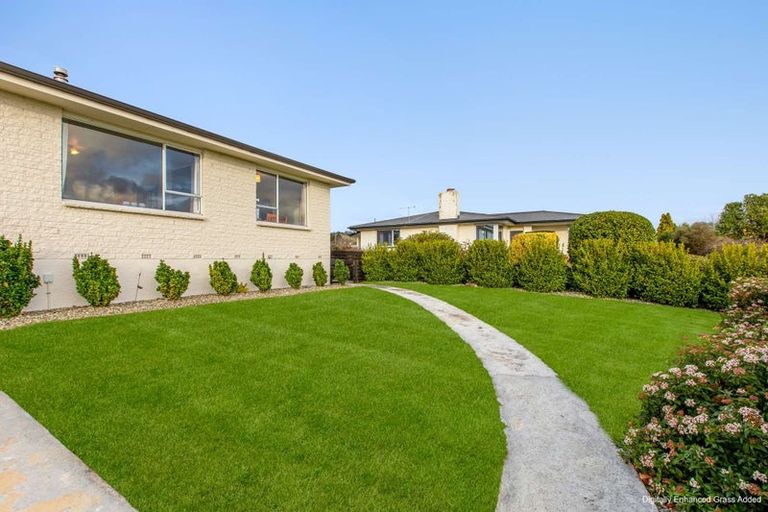 Photo of property in 2 Dale Crescent, East Gore, Gore, 9710