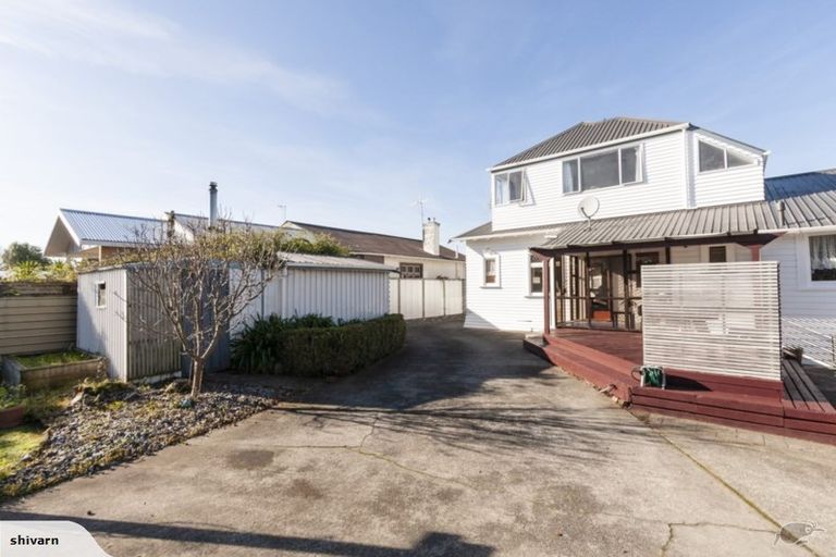 Photo of property in 11 Chelwood Street, Takaro, Palmerston North, 4412